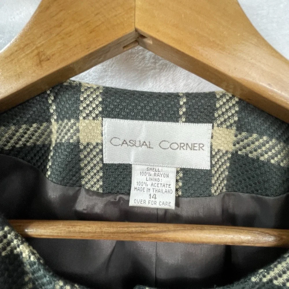 Casual Corner Womens  Vintage‎ 2 PC Rayon Skirt Suit Size 14 Green Beige Plaid